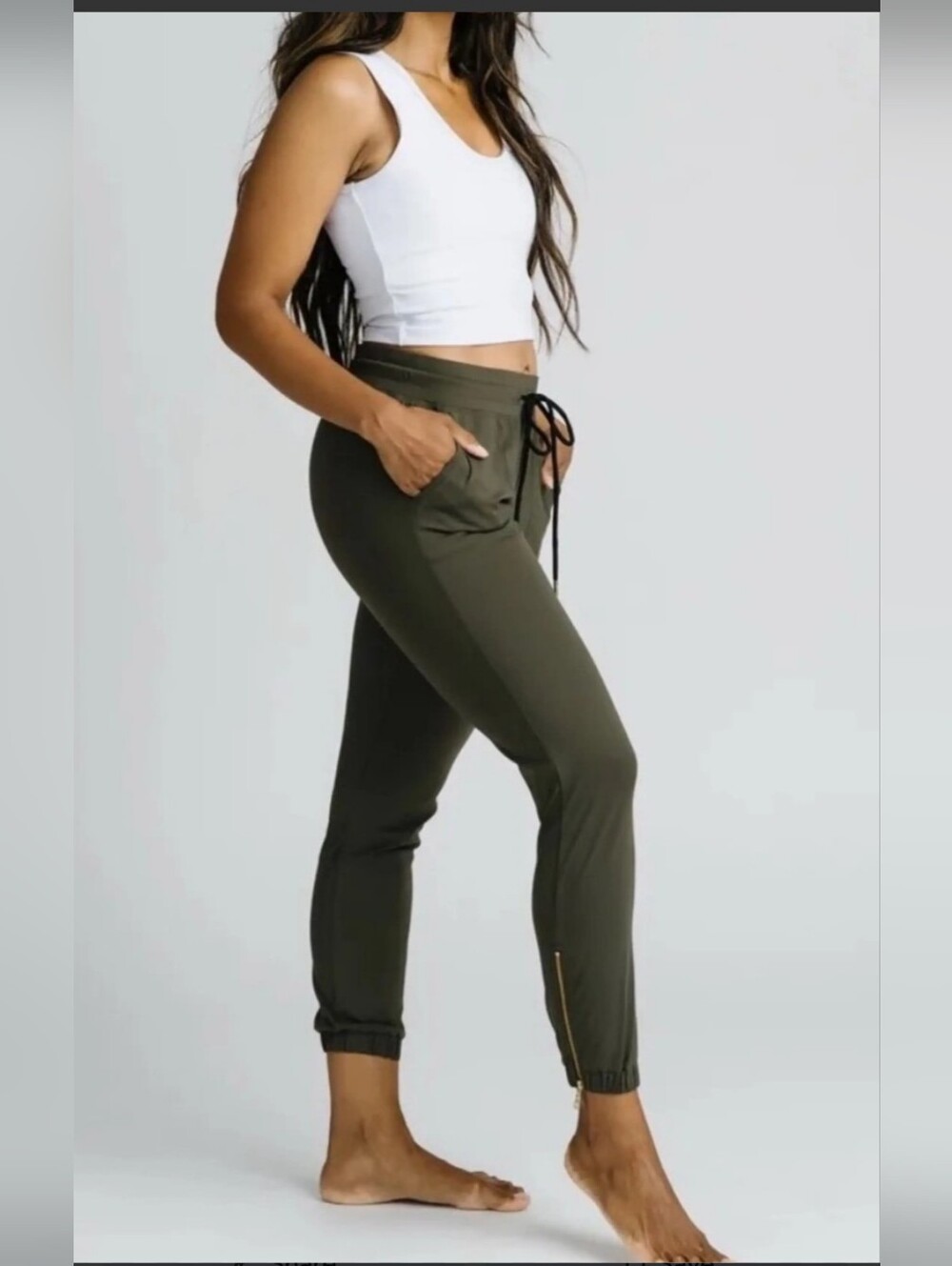 Zyia Active Peak Zipper Ankle Joggers in olive green Size Medium
